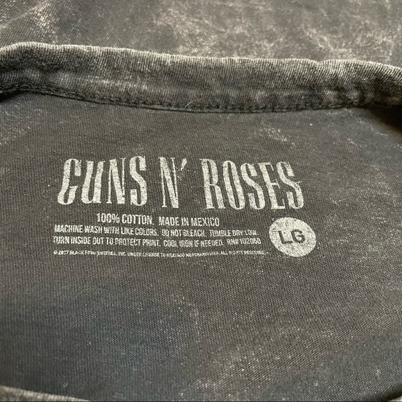 Guns N' Roses Distressed T-Shirt Size Large - Picture 3 of 3